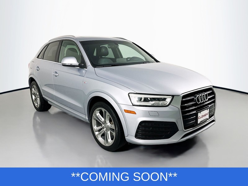 Audi Q3 Vehicle Full-screen Gallery Image 03