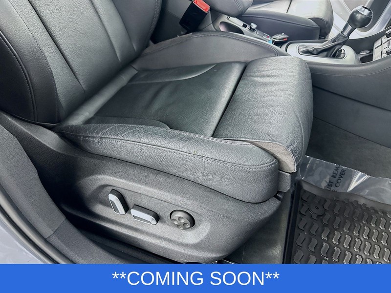 Audi Q3 Vehicle Full-screen Gallery Image 27