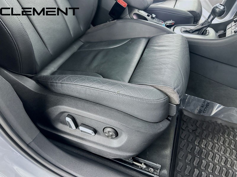 Audi Q3 Vehicle Full-screen Gallery Image 34