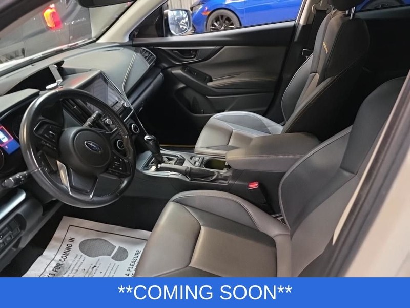 Subaru Crosstrek Vehicle Full-screen Gallery Image 3