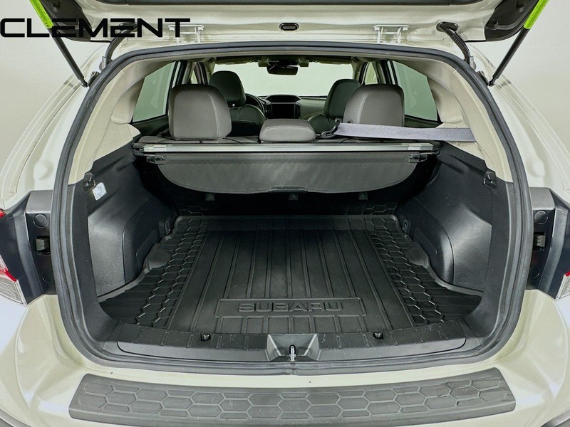 Subaru Crosstrek Vehicle Image 11