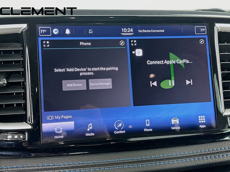 Chrysler Pacifica Vehicle Full-screen Gallery Image 18