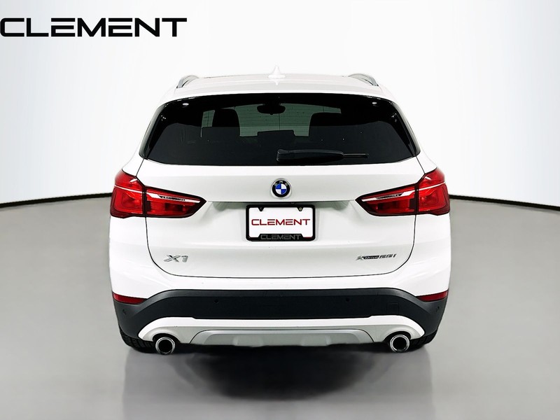 BMW X1 Vehicle Image 08