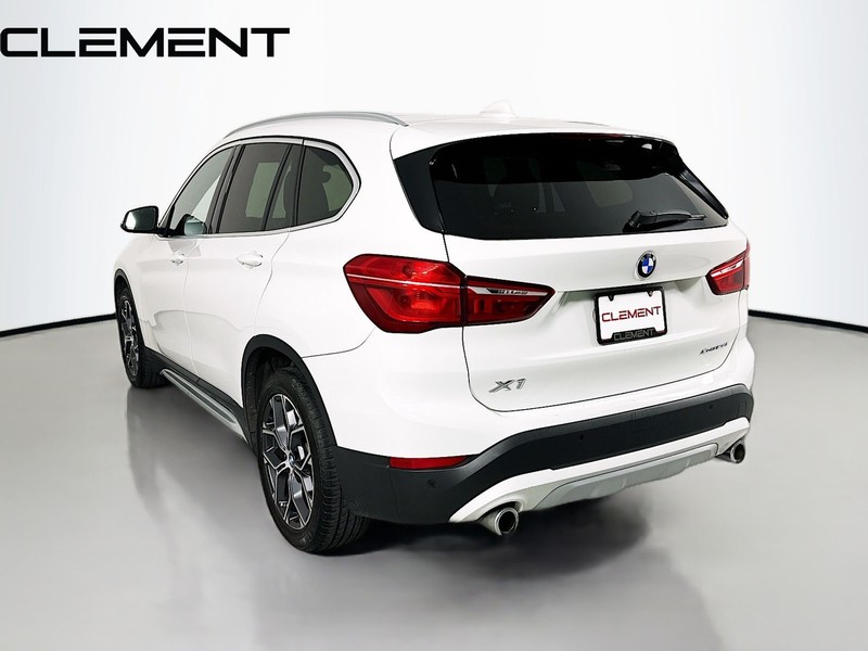 BMW X1 Vehicle Image 10