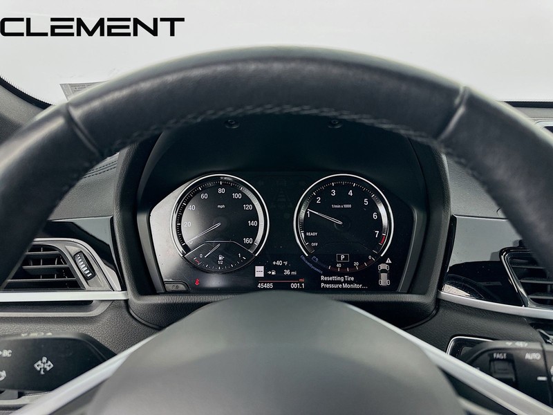 BMW X1 Vehicle Image 18