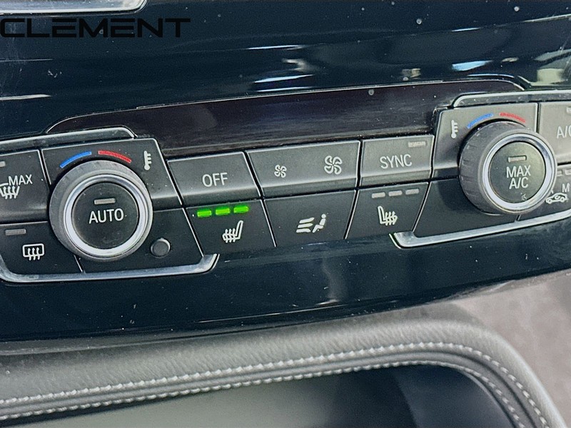 BMW X1 Vehicle Image 23