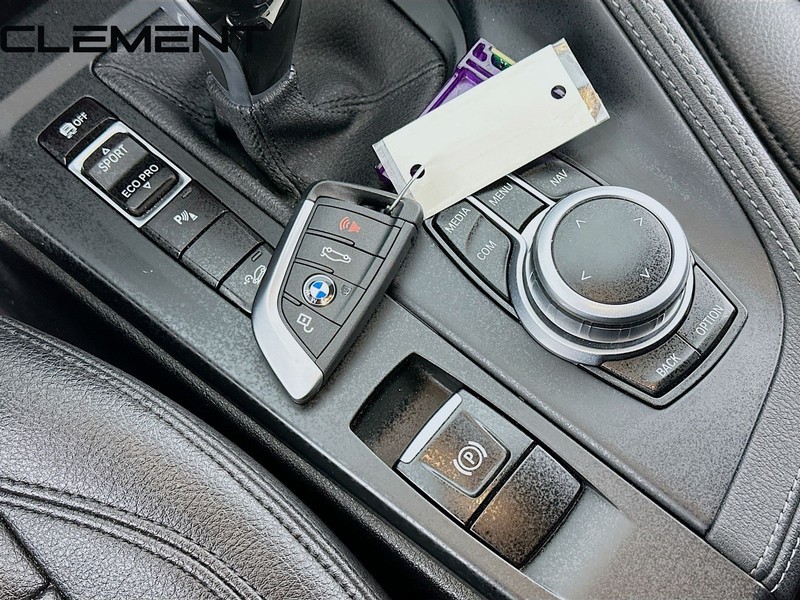 BMW X1 Vehicle Image 24