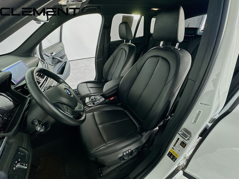 BMW X1 Vehicle Image 30