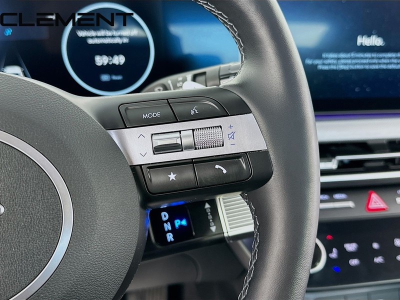 Hyundai Sonata Hybrid Vehicle Image 17