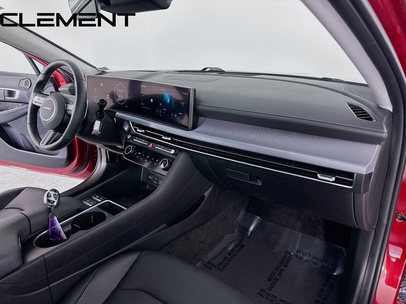 Hyundai Sonata Hybrid Vehicle Image 36