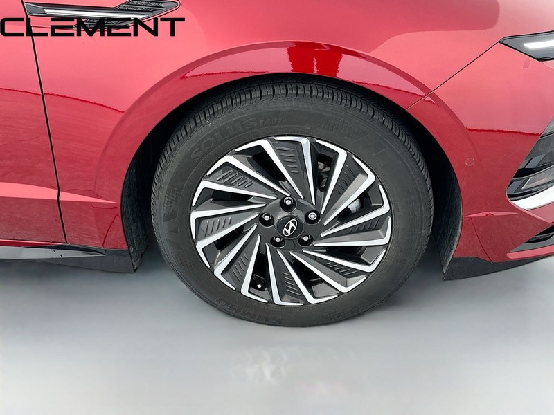 Hyundai Sonata Hybrid Vehicle Image 38