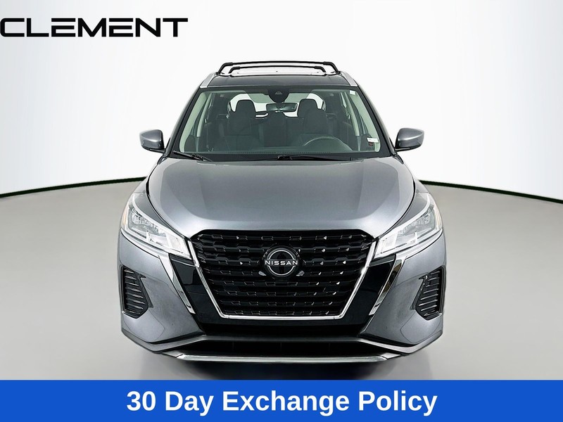 Nissan Kicks Vehicle Image 03