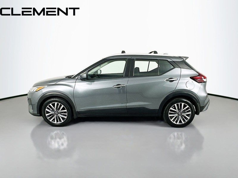 Nissan Kicks Vehicle Image 06