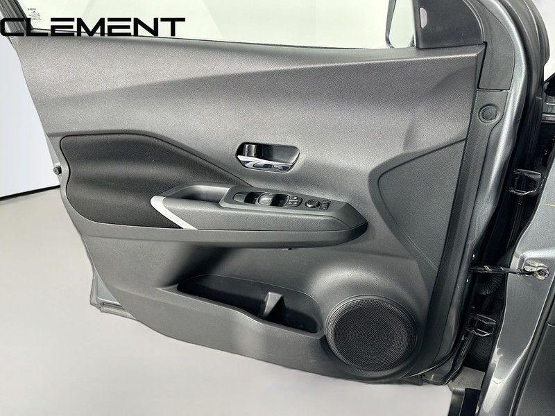 Nissan Kicks Vehicle Image 25