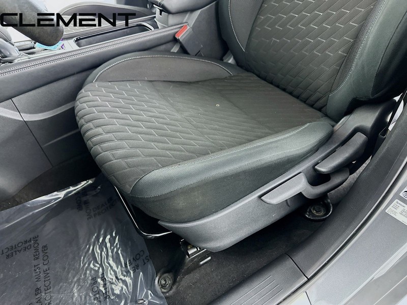 Nissan Kicks Vehicle Image 27