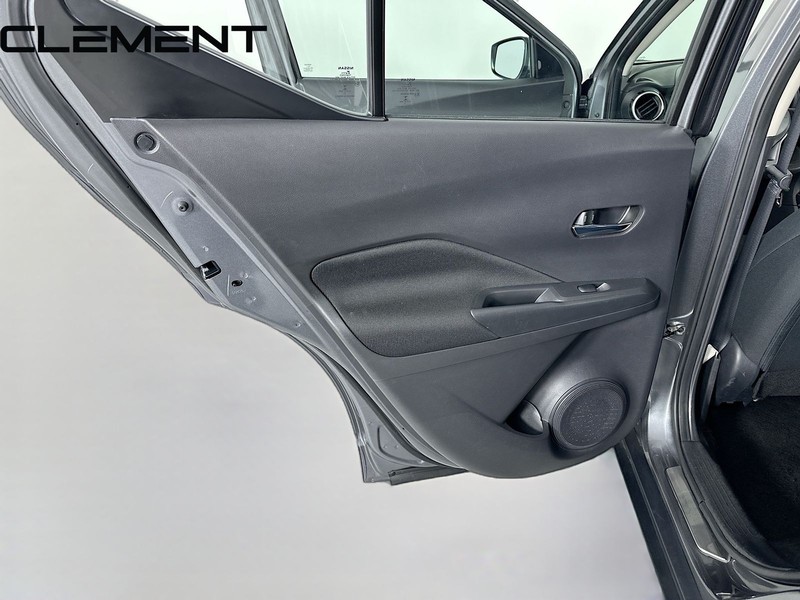 Nissan Kicks Vehicle Image 29