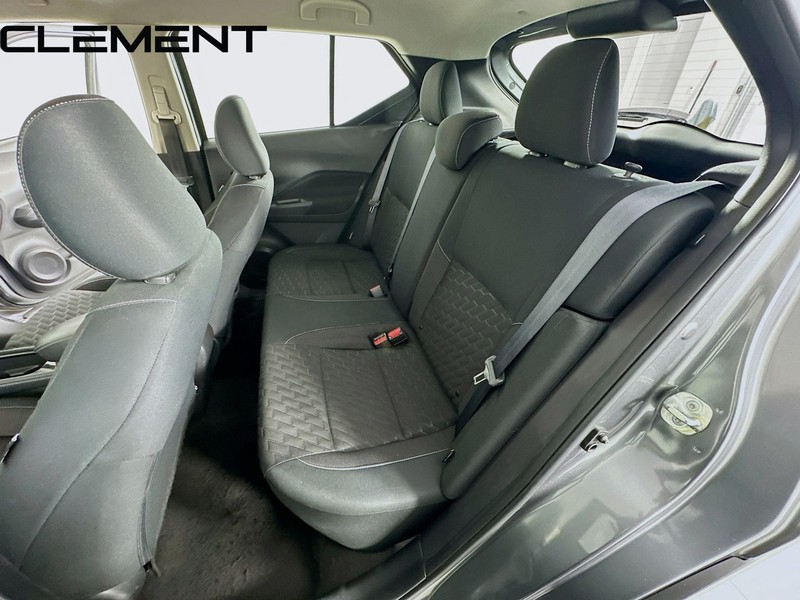 Nissan Kicks Vehicle Image 30