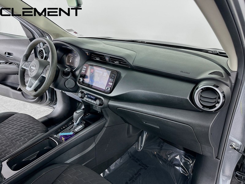 Nissan Kicks Vehicle Image 33