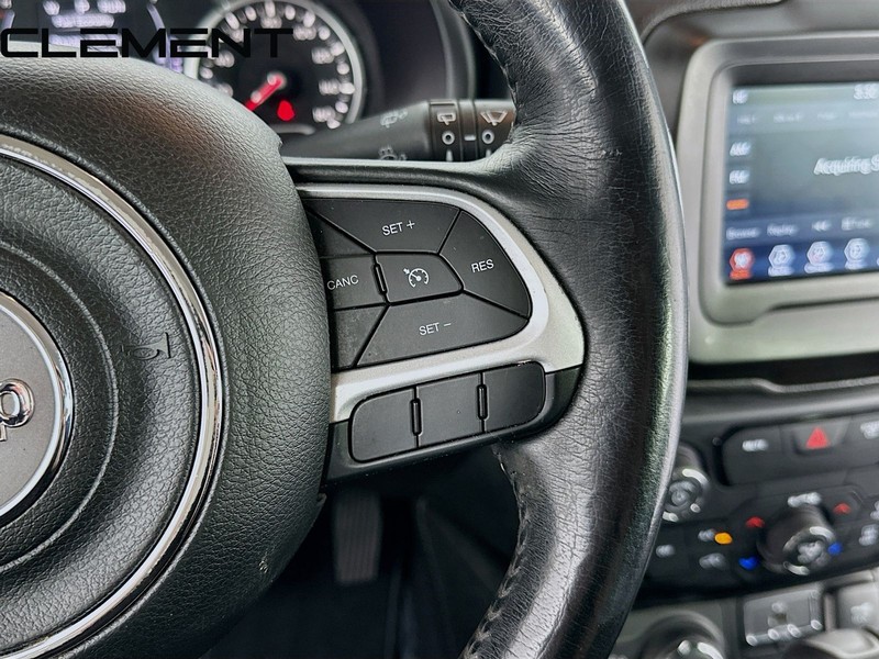 Jeep Renegade Vehicle Image 17