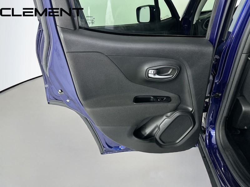 Jeep Renegade Vehicle Image 27