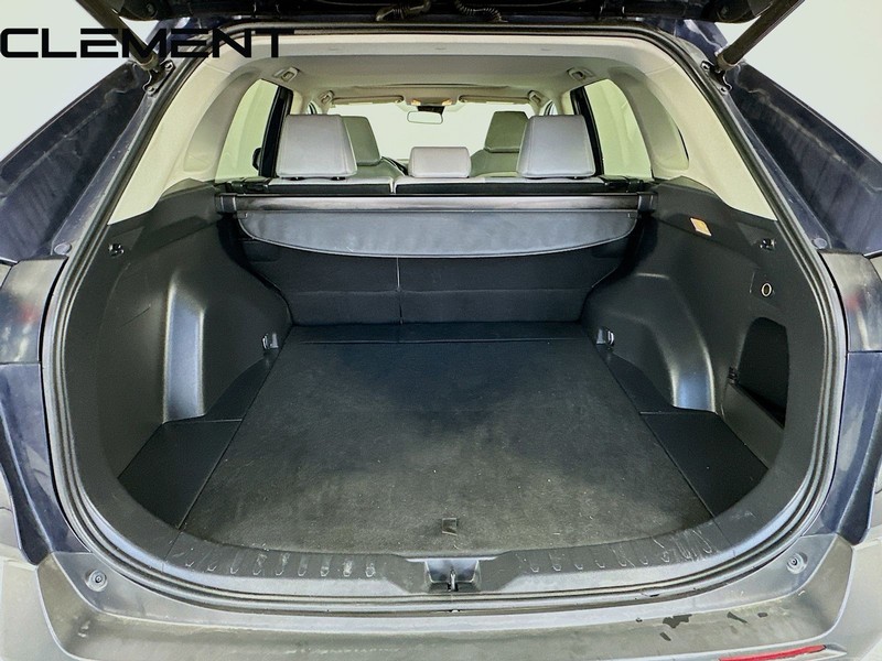 Toyota RAV4 Vehicle Image 11
