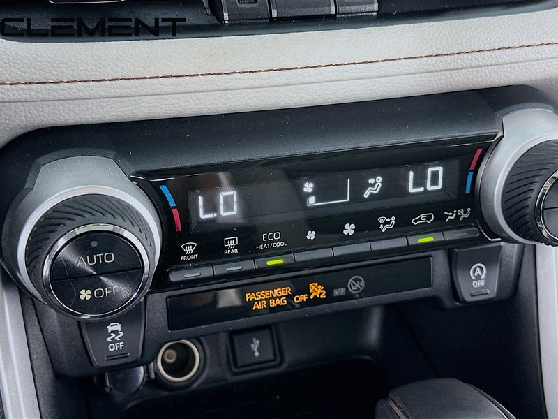 Toyota RAV4 Vehicle Image 22