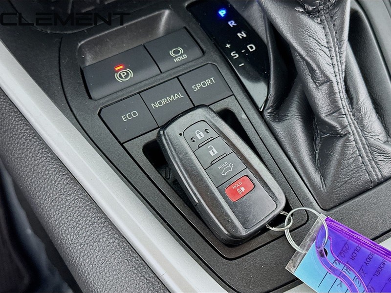 Toyota RAV4 Vehicle Image 23