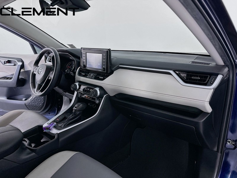 Toyota RAV4 Vehicle Image 34