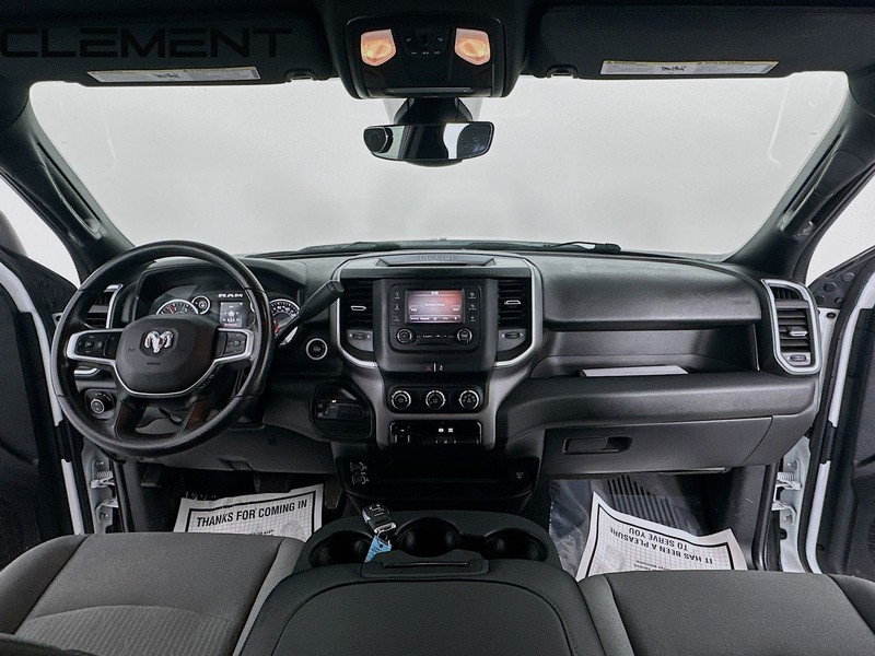Ram 2500 Vehicle Full-screen Gallery Image 12