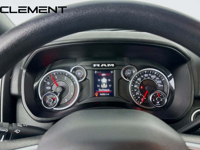 Ram 2500 Vehicle Full-screen Gallery Image 18