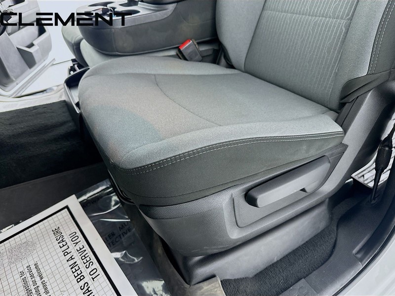 Ram 2500 Vehicle Full-screen Gallery Image 27