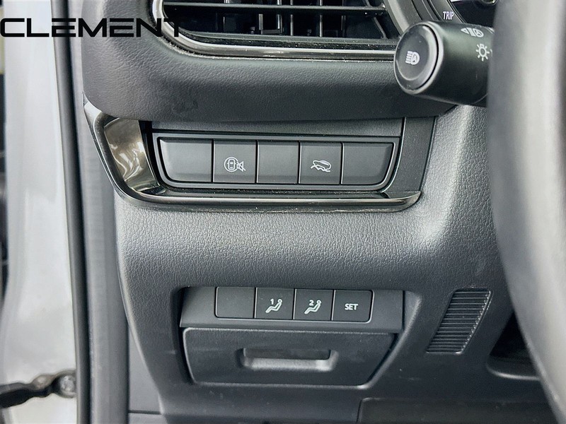 Mazda CX-30 Vehicle Image 13