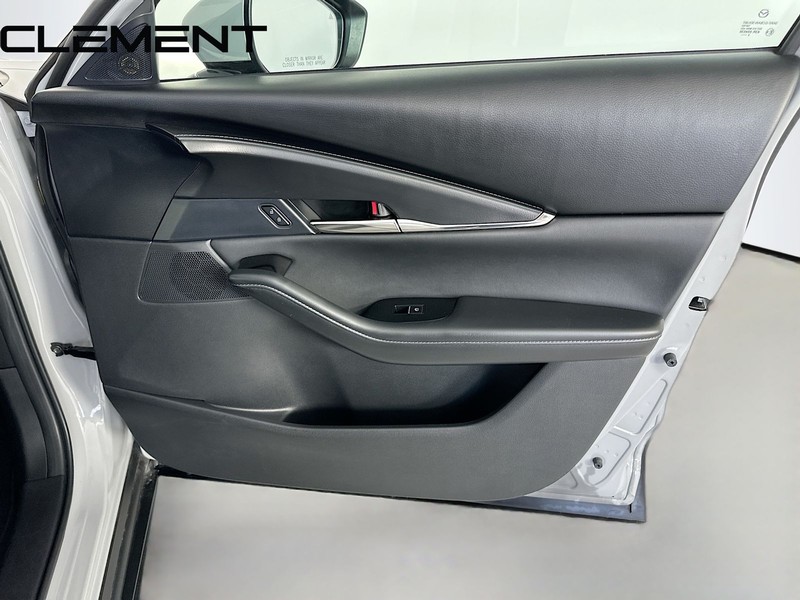 Mazda CX-30 Vehicle Image 36