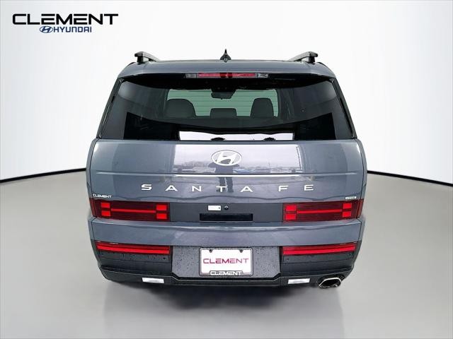 Hyundai Santa Fe Vehicle Full-screen Gallery Image 7