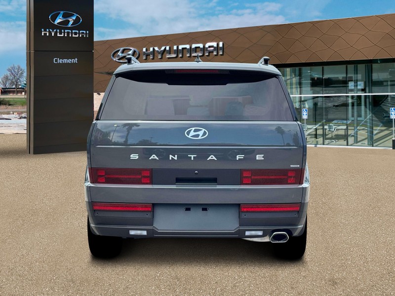 Hyundai Santa Fe Vehicle Full-screen Gallery Image 6