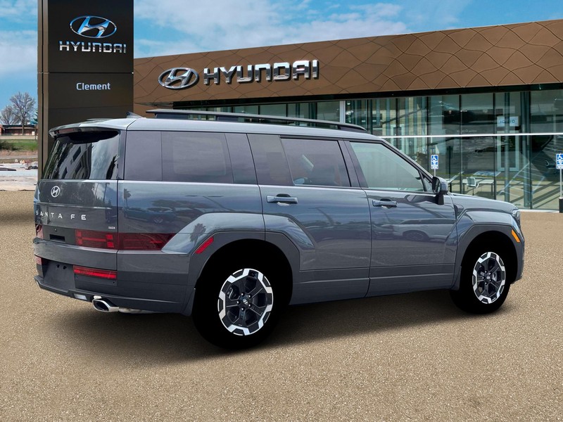 Hyundai Santa Fe Vehicle Full-screen Gallery Image 8