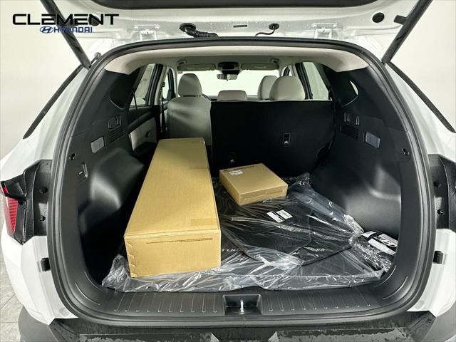 Hyundai Tucson Vehicle Full-screen Gallery Image 9