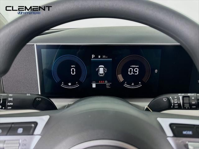 Hyundai Tucson Vehicle Full-screen Gallery Image 16