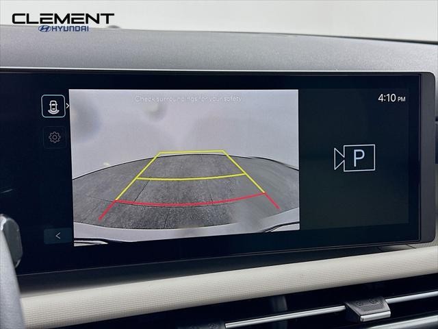 Hyundai Tucson Vehicle Full-screen Gallery Image 18