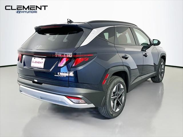 Hyundai Tucson Hybrid Vehicle Full-screen Gallery Image 6