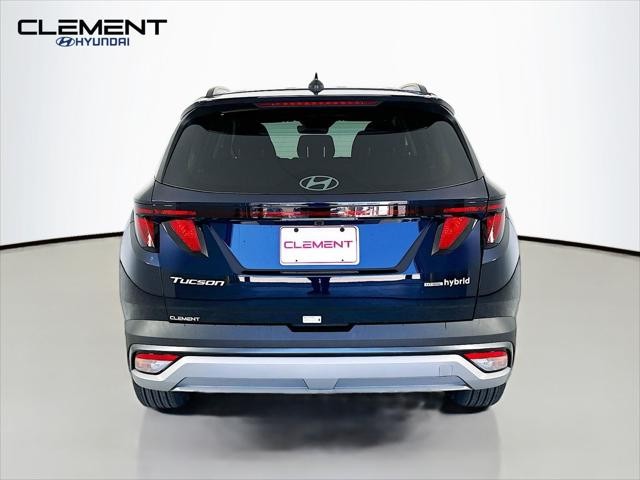 Hyundai Tucson Hybrid Vehicle Full-screen Gallery Image 7