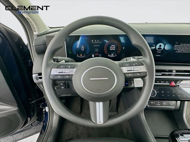 Hyundai Tucson Hybrid Vehicle Full-screen Gallery Image 13