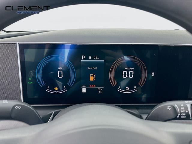 Hyundai Tucson Hybrid Vehicle Full-screen Gallery Image 16