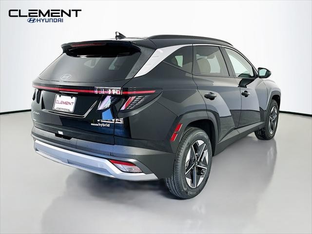 Hyundai Tucson Hybrid Vehicle Full-screen Gallery Image 6