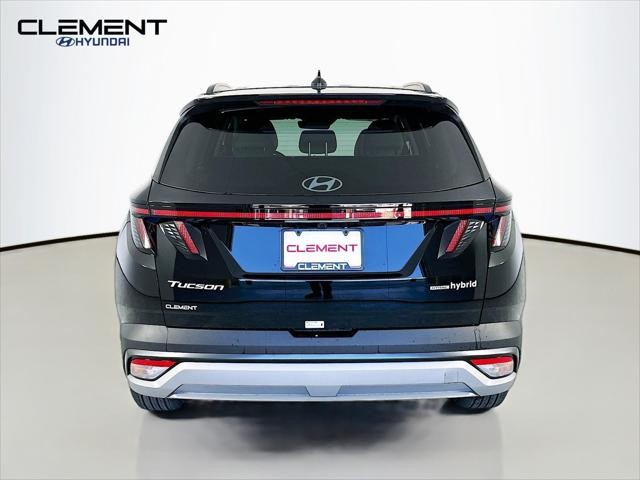 Hyundai Tucson Hybrid Vehicle Full-screen Gallery Image 7