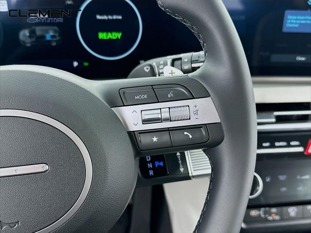 Hyundai Tucson Hybrid Vehicle Full-screen Gallery Image 15