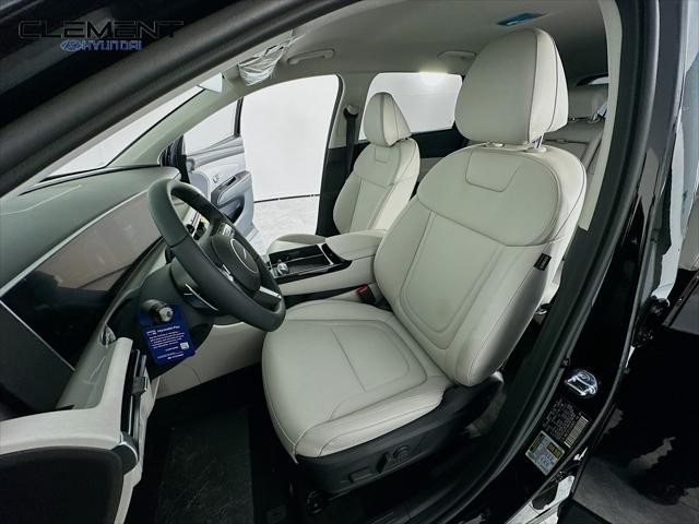 Hyundai Tucson Hybrid Vehicle Full-screen Gallery Image 25