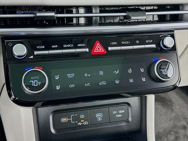 Hyundai Tucson Hybrid Vehicle Full-screen Gallery Image 19