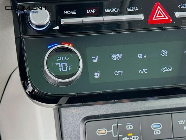 Hyundai Tucson Hybrid Vehicle Full-screen Gallery Image 20