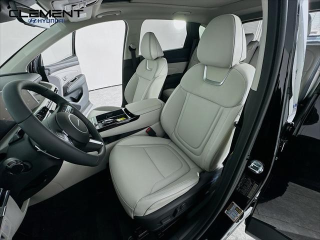 Hyundai Tucson Hybrid Vehicle Full-screen Gallery Image 27